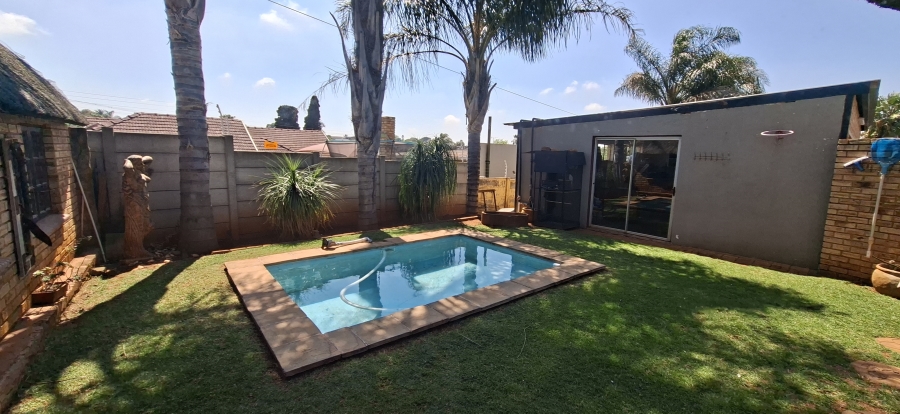4 Bedroom Property for Sale in Silverfields Gauteng