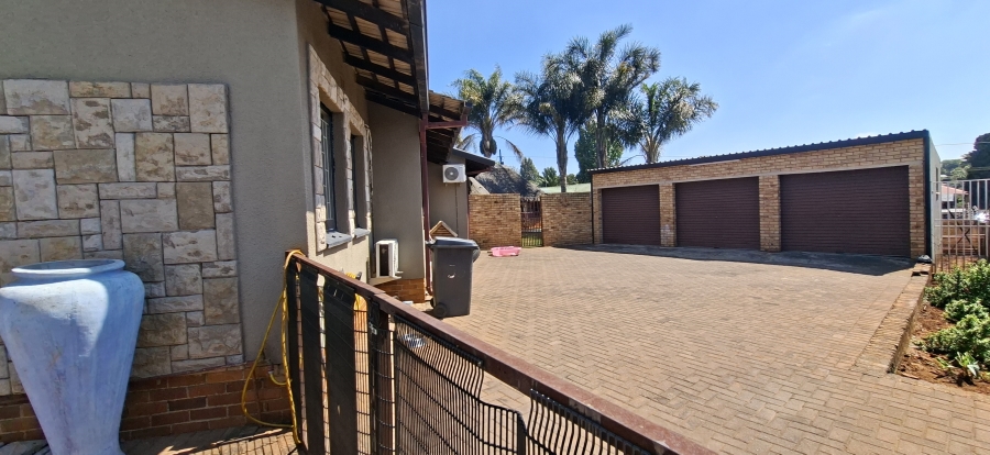 4 Bedroom Property for Sale in Silverfields Gauteng