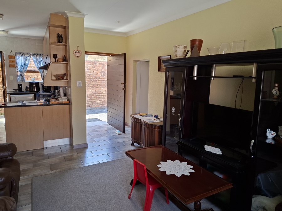 3 Bedroom Property for Sale in Honeydew Gauteng