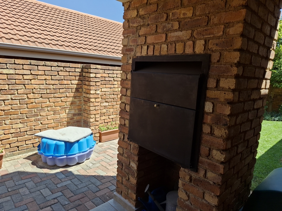 3 Bedroom Property for Sale in Honeydew Gauteng