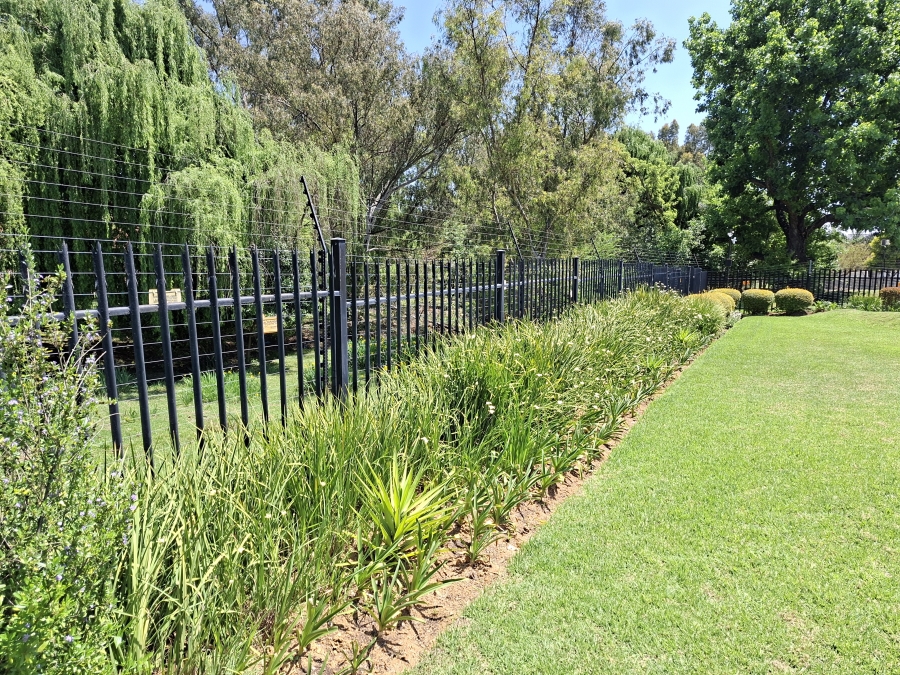 3 Bedroom Property for Sale in Honeydew Gauteng