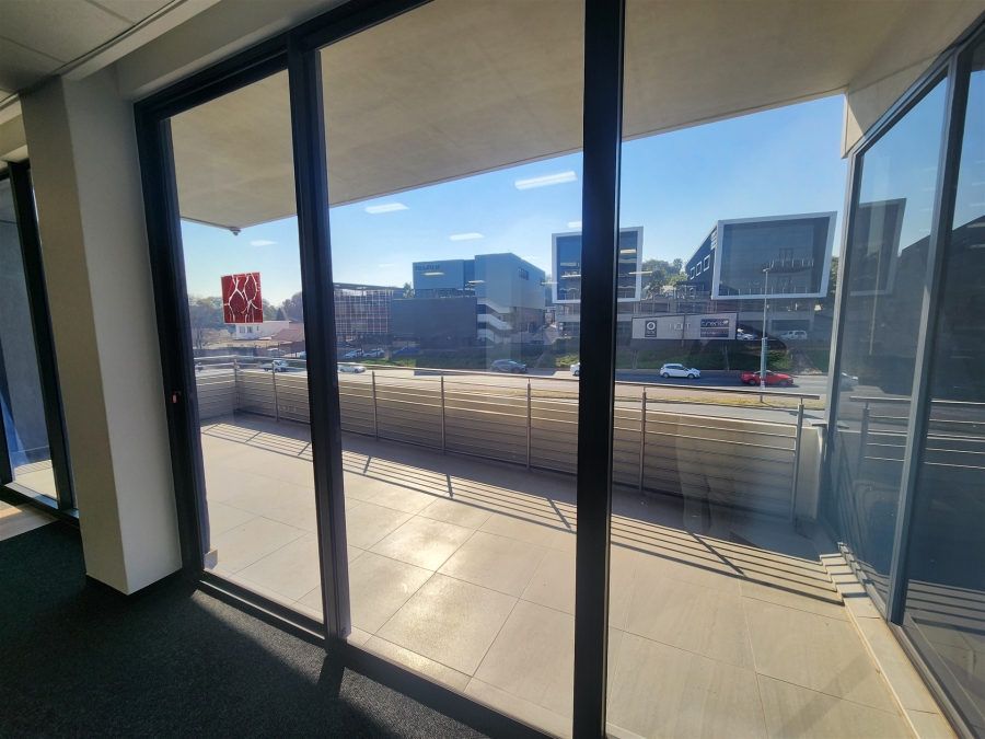 To Let Commercial Property for Rent in Glenadrienne Gauteng