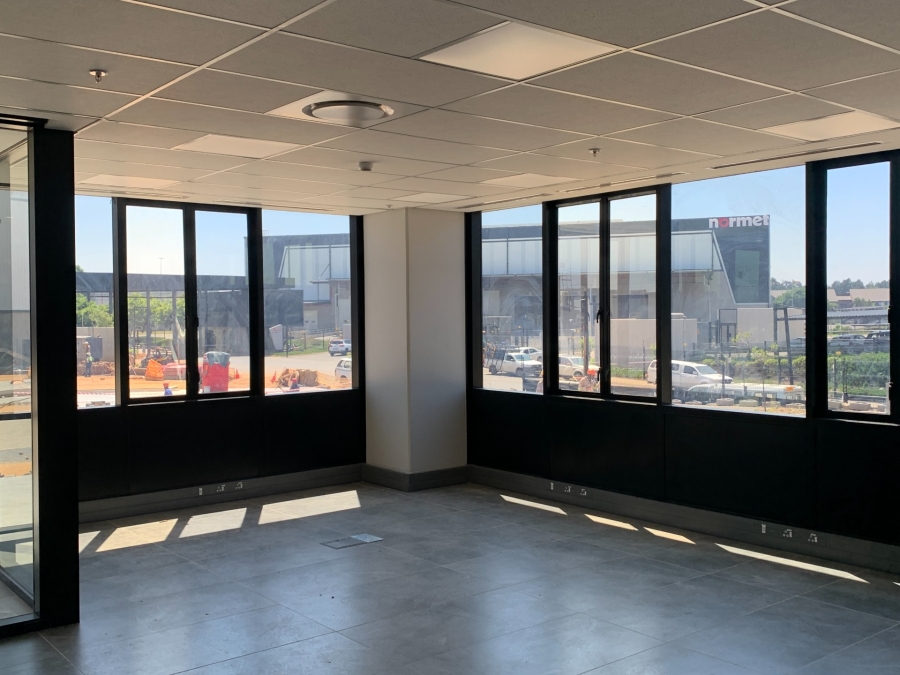 To Let Commercial Property for Rent in Jet Park Gauteng