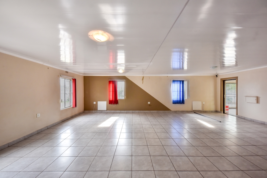 Commercial Property for Sale in Lyttelton Manor Gauteng
