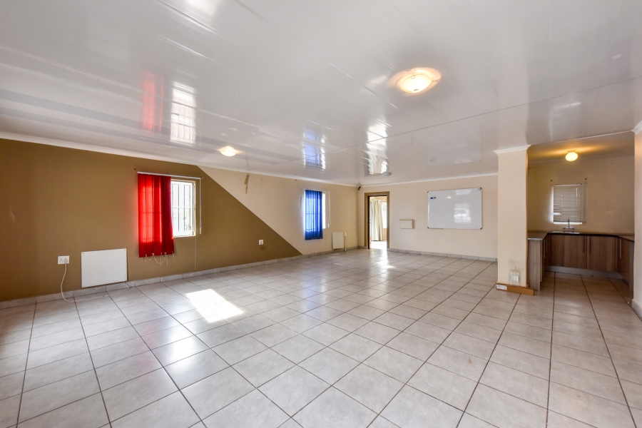 Commercial Property for Sale in Lyttelton Manor Gauteng