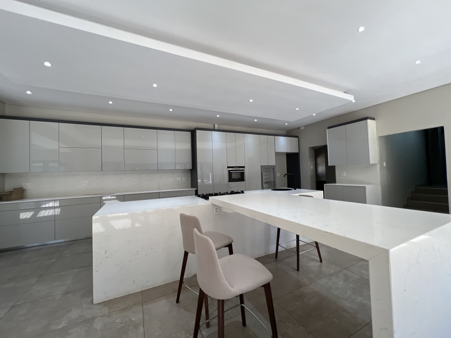 To Let 4 Bedroom Property for Rent in Waterkloof Glen Gauteng