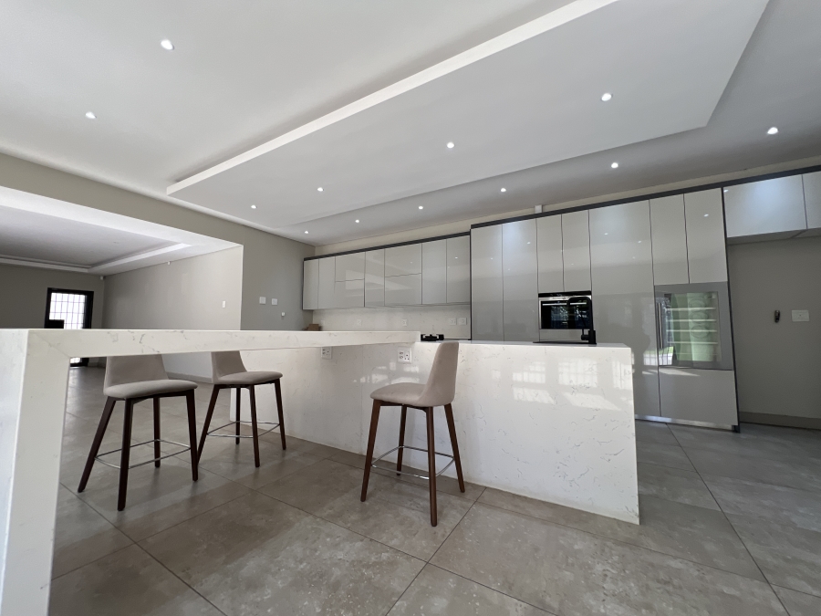 To Let 4 Bedroom Property for Rent in Waterkloof Glen Gauteng