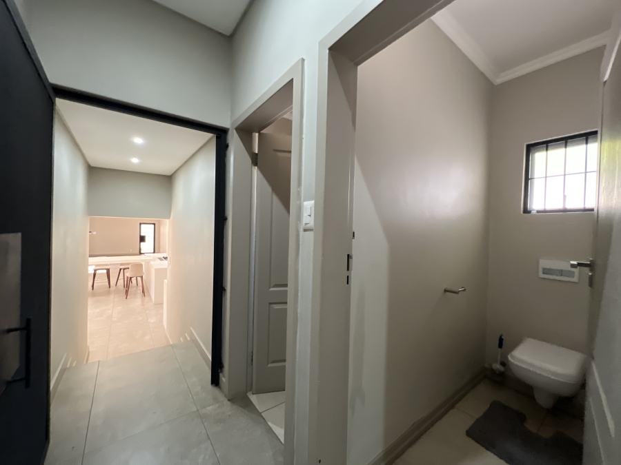 To Let 4 Bedroom Property for Rent in Waterkloof Glen Gauteng