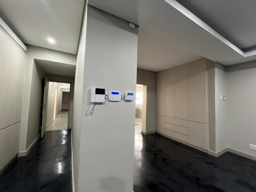 To Let 4 Bedroom Property for Rent in Waterkloof Glen Gauteng
