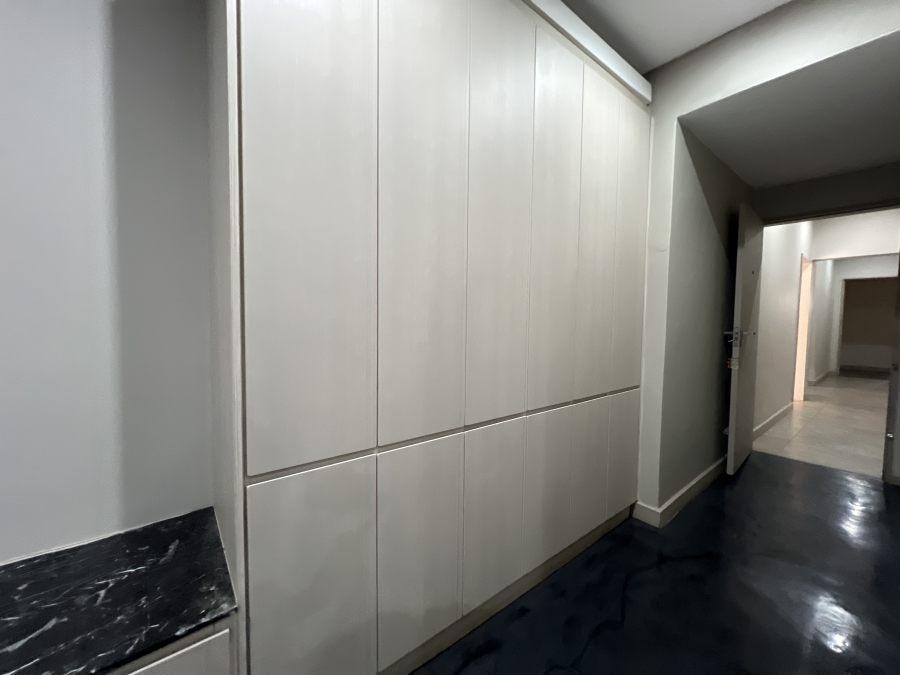 To Let 4 Bedroom Property for Rent in Waterkloof Glen Gauteng