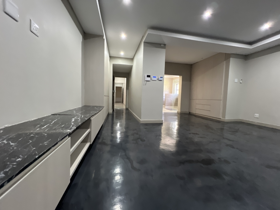 To Let 4 Bedroom Property for Rent in Waterkloof Glen Gauteng