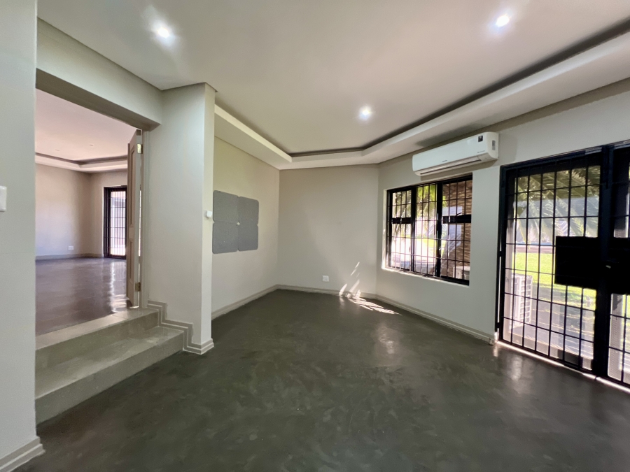 To Let 4 Bedroom Property for Rent in Waterkloof Glen Gauteng