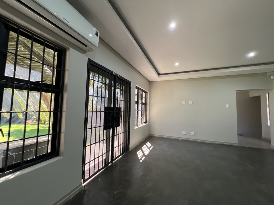To Let 4 Bedroom Property for Rent in Waterkloof Glen Gauteng