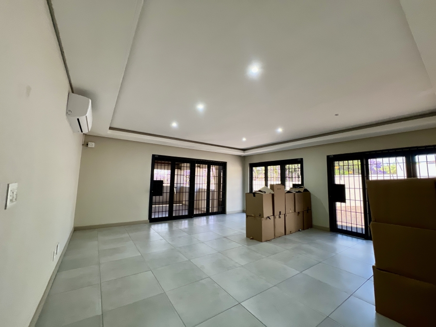 To Let 4 Bedroom Property for Rent in Waterkloof Glen Gauteng