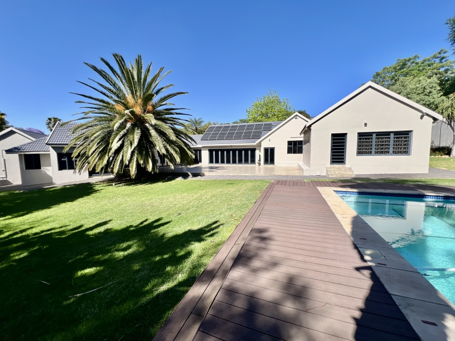 To Let 4 Bedroom Property for Rent in Waterkloof Glen Gauteng