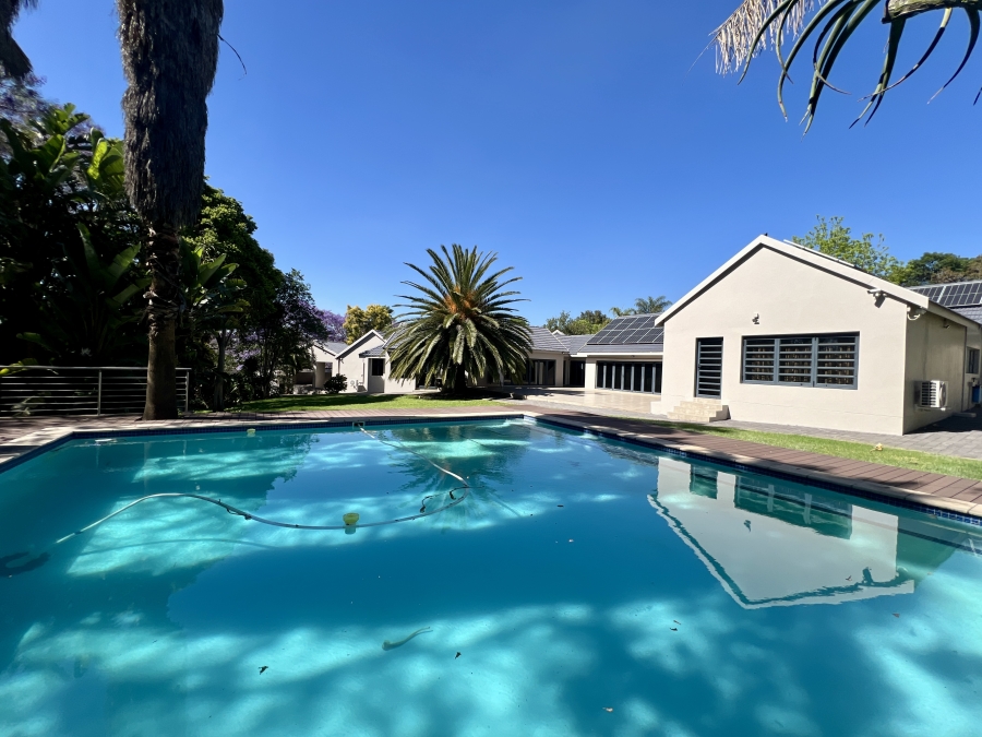 To Let 4 Bedroom Property for Rent in Waterkloof Glen Gauteng