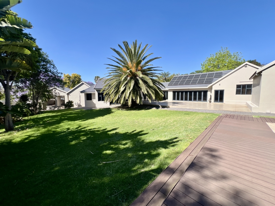 To Let 4 Bedroom Property for Rent in Waterkloof Glen Gauteng