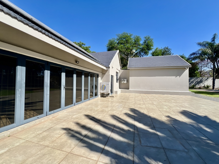 To Let 4 Bedroom Property for Rent in Waterkloof Glen Gauteng