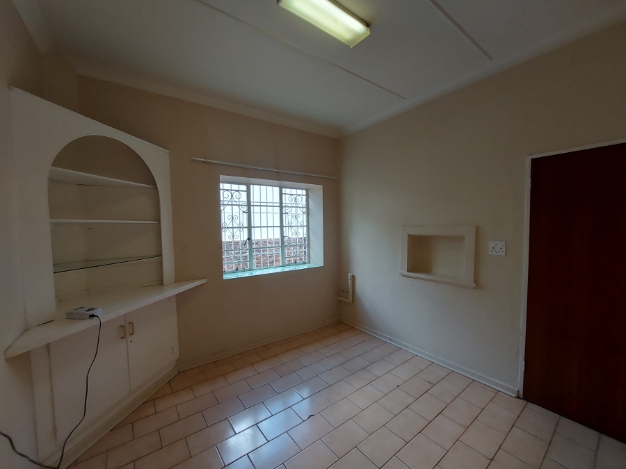 8 Bedroom Property for Sale in Muckleneuk Gauteng
