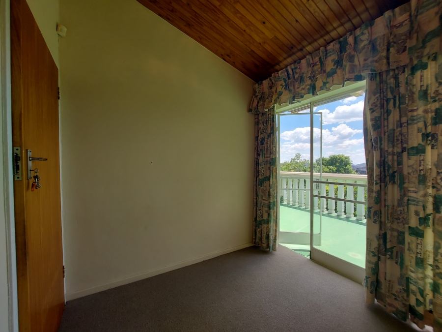 8 Bedroom Property for Sale in Muckleneuk Gauteng