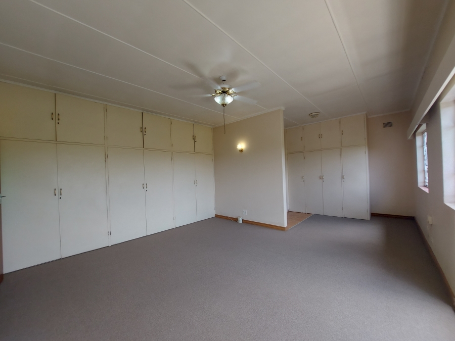 8 Bedroom Property for Sale in Muckleneuk Gauteng