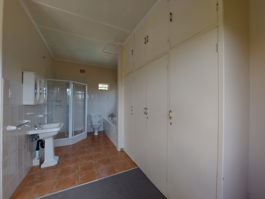 8 Bedroom Property for Sale in Muckleneuk Gauteng