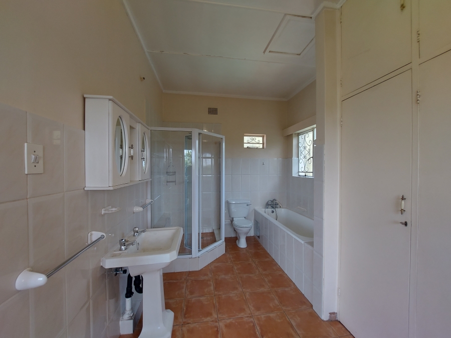 8 Bedroom Property for Sale in Muckleneuk Gauteng