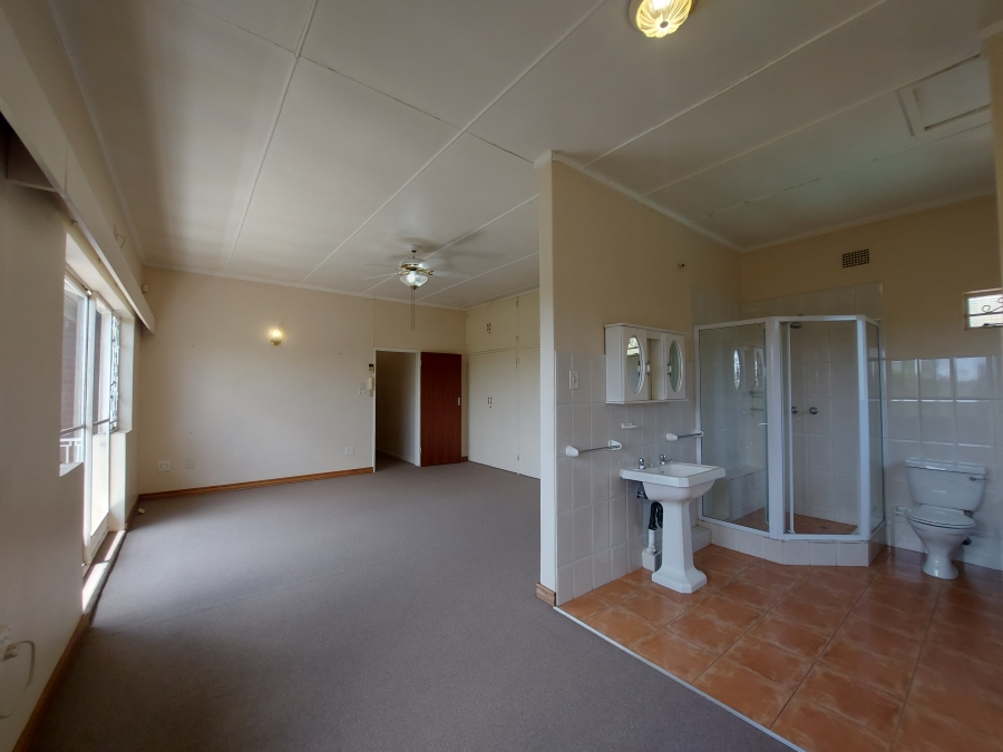 8 Bedroom Property for Sale in Muckleneuk Gauteng