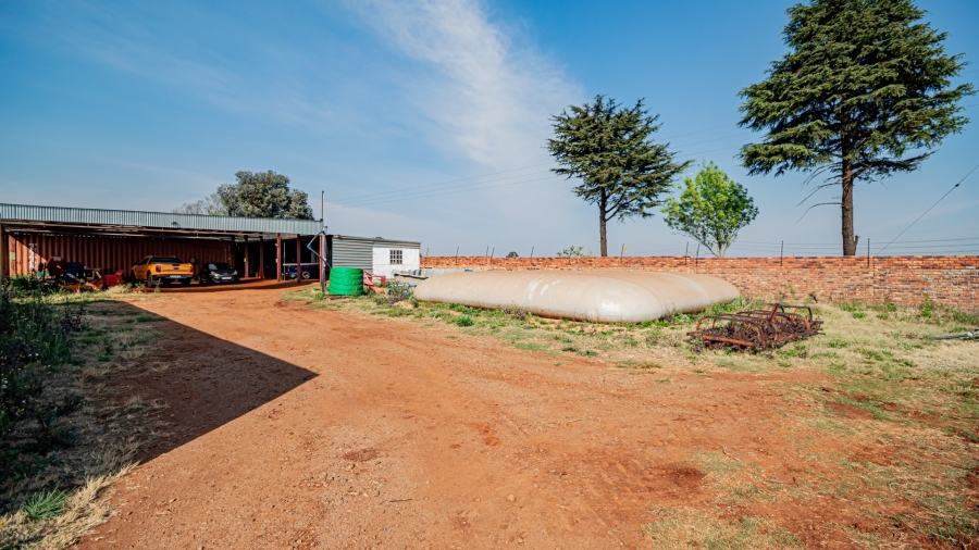 Commercial Property for Sale in Mapleton A H Gauteng
