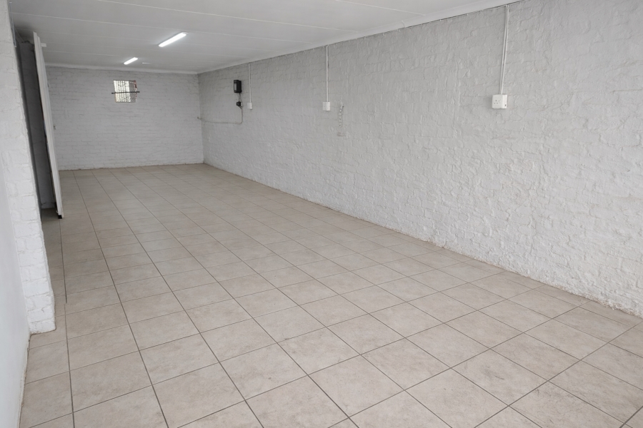 To Let Commercial Property for Rent in Hennopspark Gauteng
