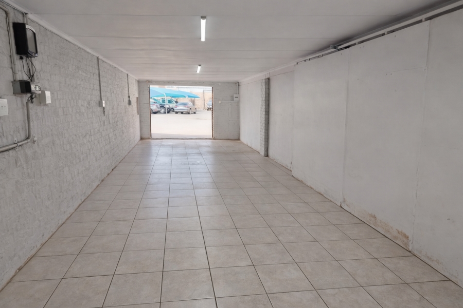 To Let Commercial Property for Rent in Hennopspark Gauteng