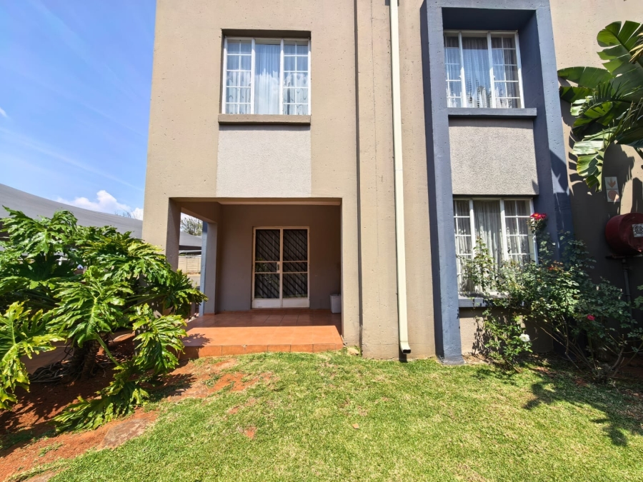 To Let 3 Bedroom Property for Rent in Brentwood Gauteng