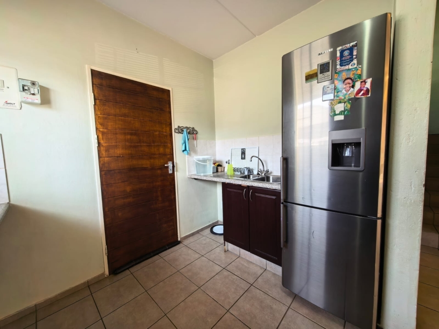 To Let 3 Bedroom Property for Rent in Brentwood Gauteng