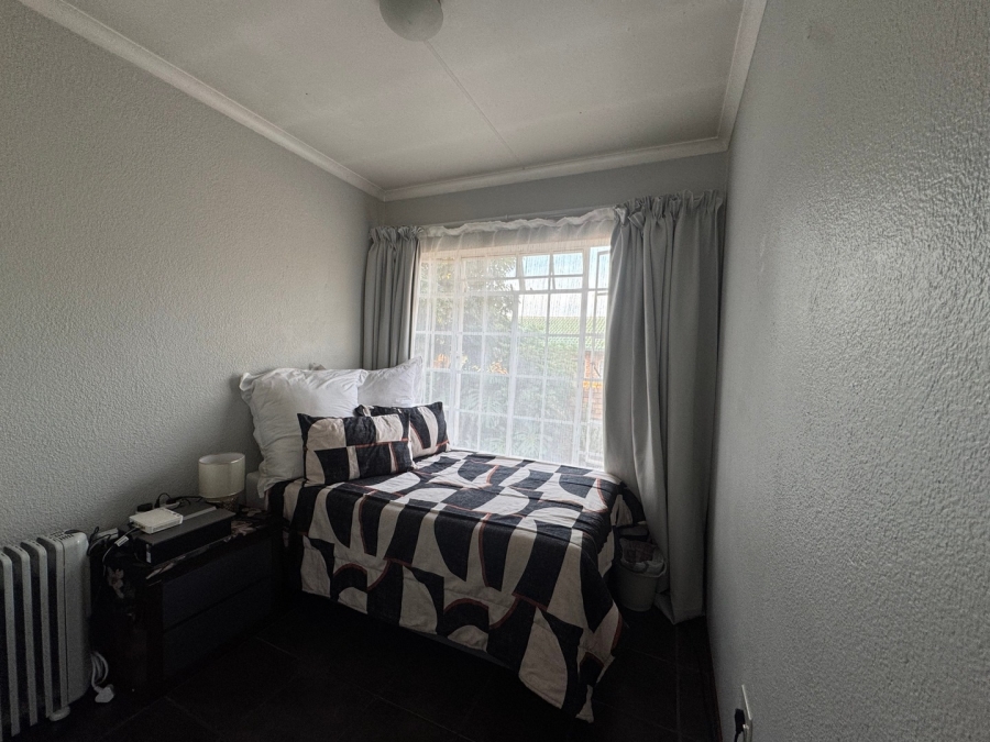 To Let 2 Bedroom Property for Rent in Hennopspark Gauteng