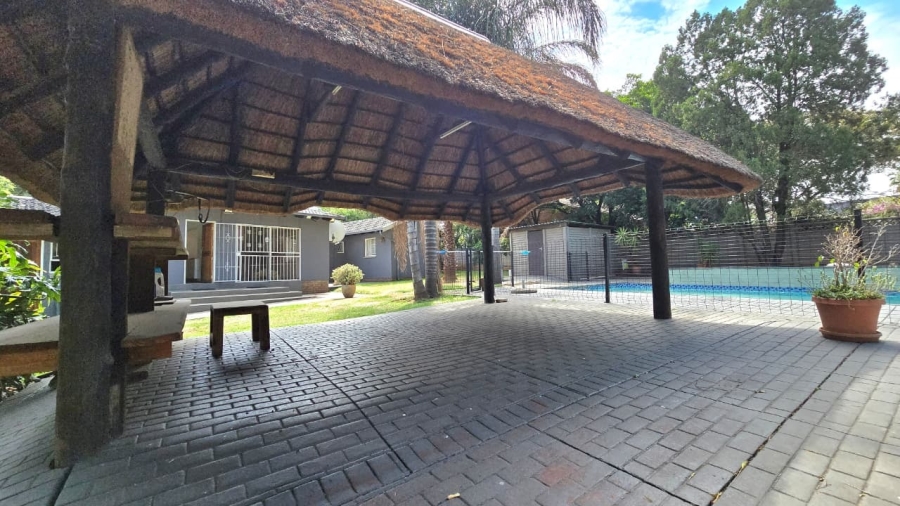 To Let 4 Bedroom Property for Rent in Eldoraigne Gauteng