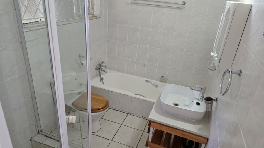 To Let 4 Bedroom Property for Rent in Eldoraigne Gauteng