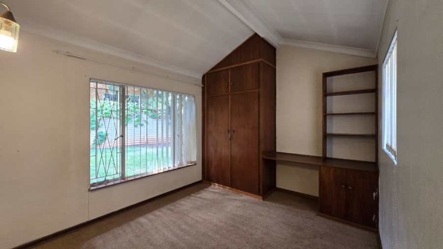 To Let 4 Bedroom Property for Rent in Eldoraigne Gauteng