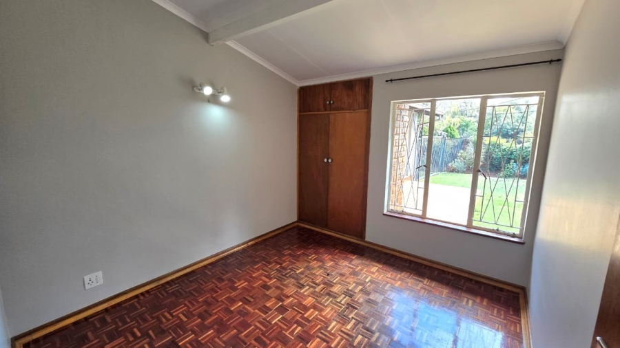 To Let 4 Bedroom Property for Rent in Eldoraigne Gauteng