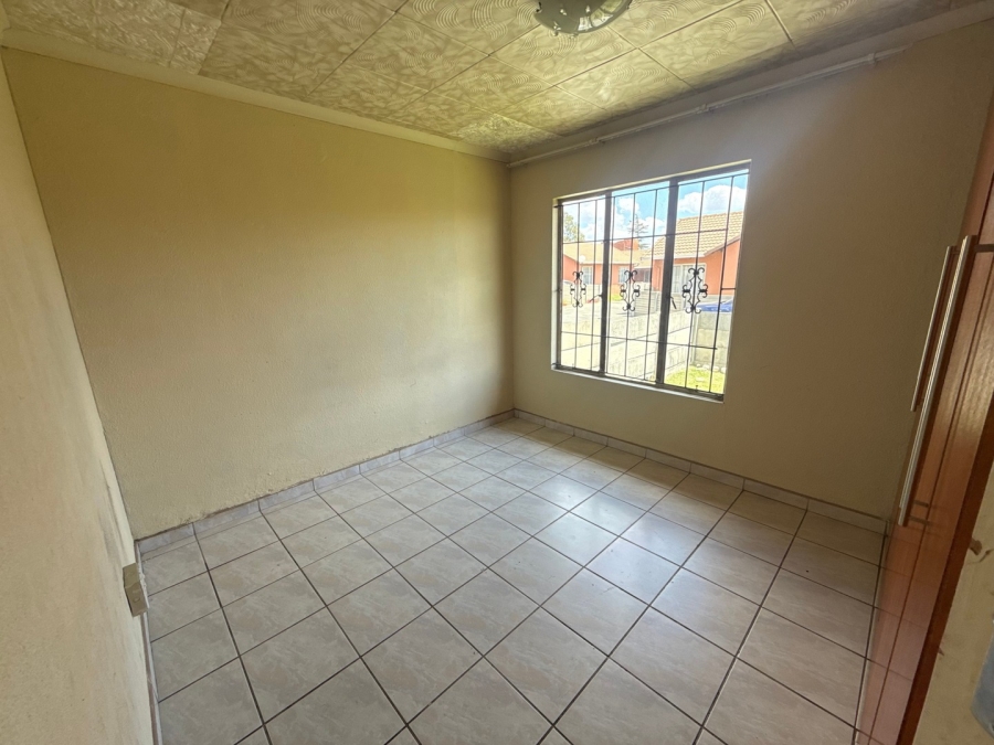 3 Bedroom Property for Sale in Ormonde Gauteng
