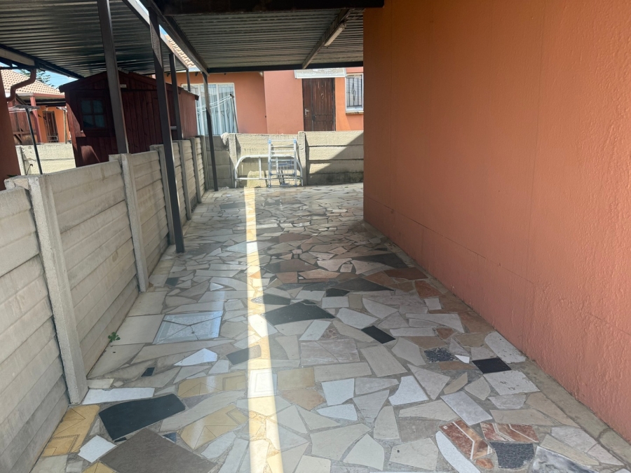 3 Bedroom Property for Sale in Ormonde Gauteng