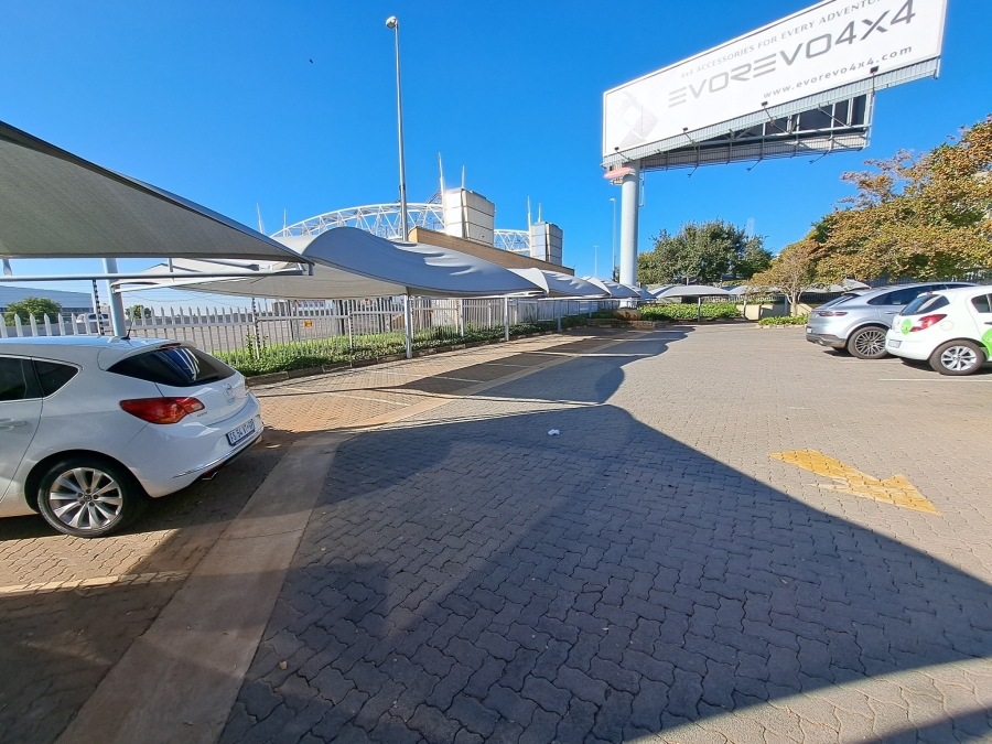 To Let Commercial Property for Rent in Rooihuiskraal Gauteng