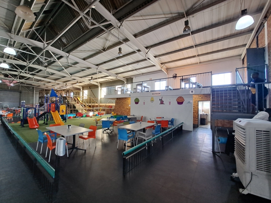 To Let Commercial Property for Rent in Rooihuiskraal Gauteng