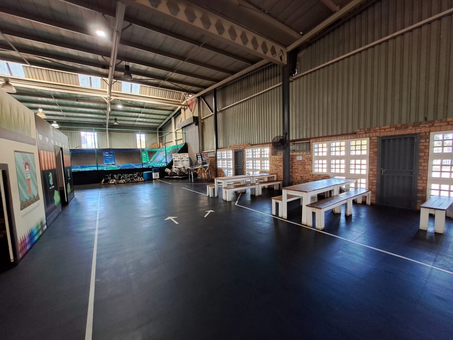 To Let Commercial Property for Rent in Rooihuiskraal Gauteng