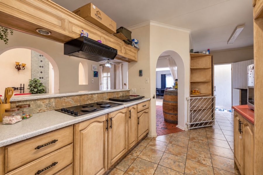 3 Bedroom Property for Sale in Garsfontein Gauteng