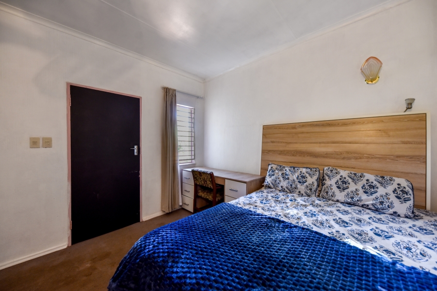 3 Bedroom Property for Sale in Garsfontein Gauteng
