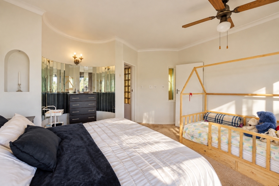 3 Bedroom Property for Sale in Garsfontein Gauteng