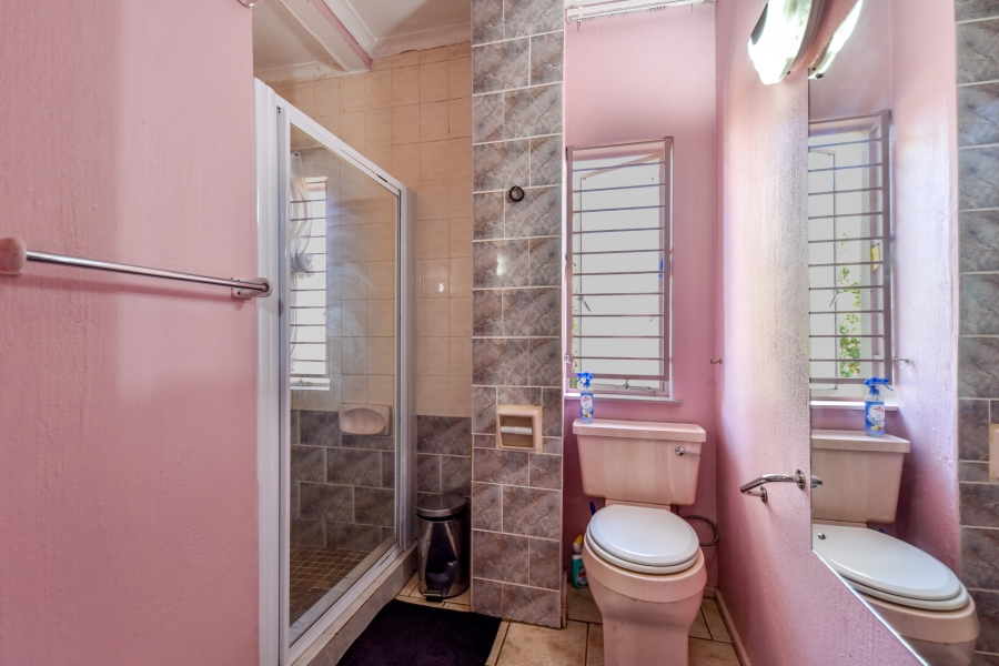 3 Bedroom Property for Sale in Garsfontein Gauteng