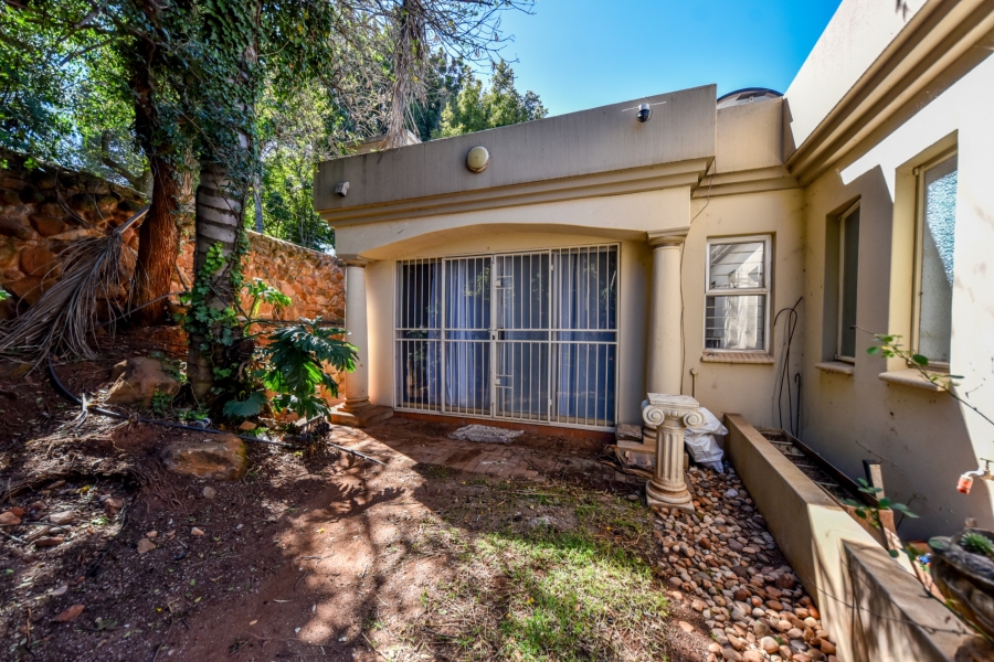 3 Bedroom Property for Sale in Garsfontein Gauteng