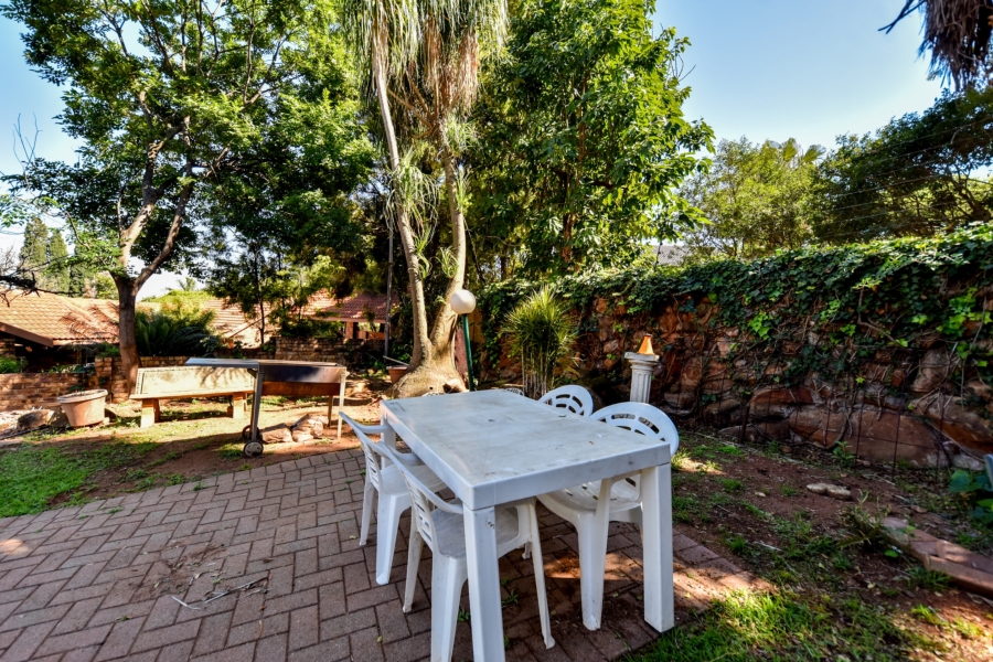 3 Bedroom Property for Sale in Garsfontein Gauteng
