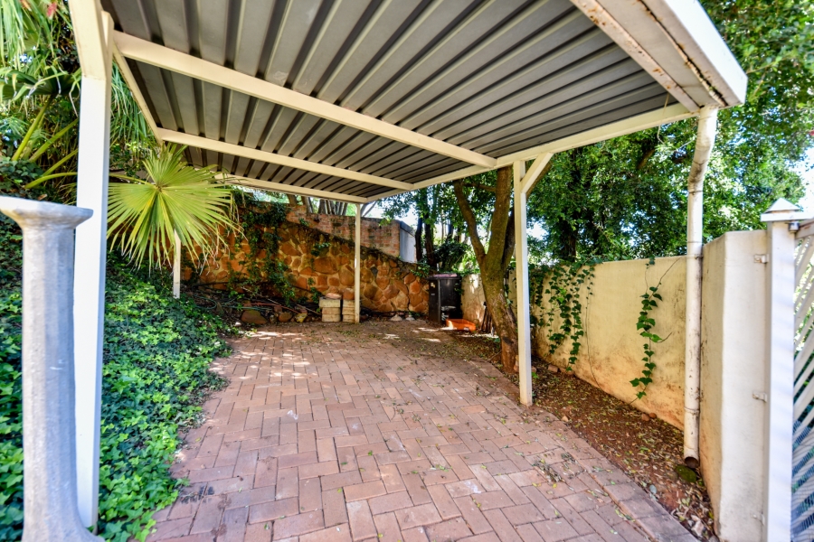3 Bedroom Property for Sale in Garsfontein Gauteng